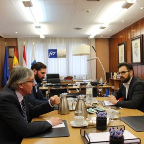 Ciudadanos (C’s) se reúne con la FER para tratar el decreto de alojamientos turísticos en La Rioja