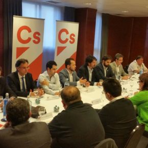 Del Campo traslada a empresarios y sindicatos riojanos los avances de la nueva Ley de Autónomos de Ciudadanos