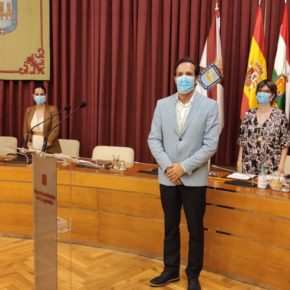 Javier Garijo (Cs) toma posesión de su acta como concejal de Ciudadanos en el Ayuntamiento de Logroño