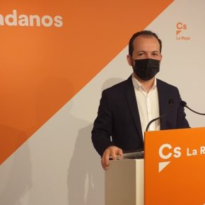 Baena: "Votamos en contra del 'Icetazo' porque el Gobierno no ha negociado una solución ni con los colectivos de funcionarios interinos ni con la oposición"