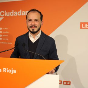 Baena "Estos presupuestos son un ataque a la libertad de las familias y siguen metiendo la mano en el bolsillo de las clases medias riojanas"